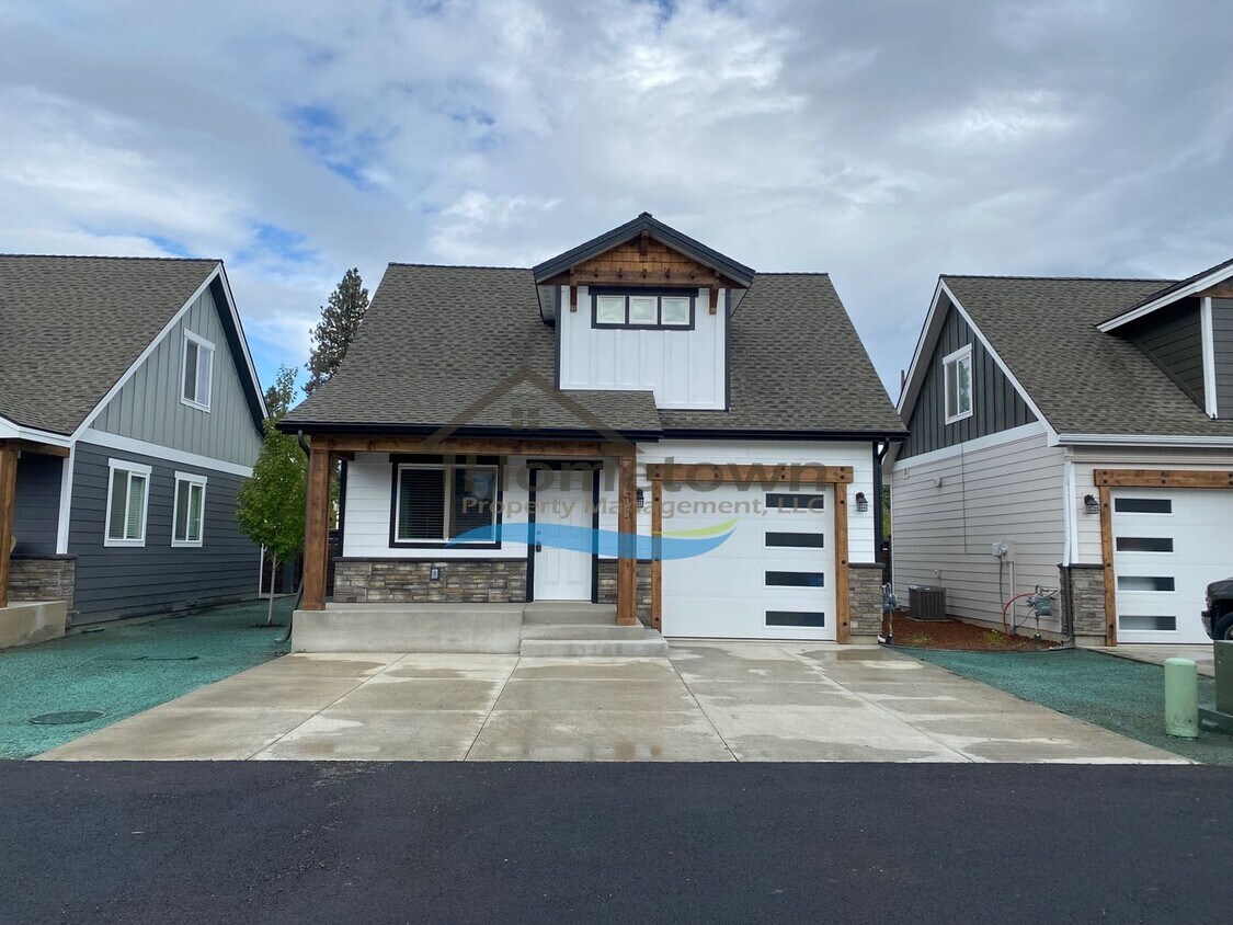 Foto principal - Beautiful Custom Craftsman Home in Coeur d...