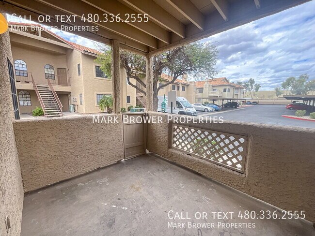 Foto del edificio - 930 N Mesa Dr