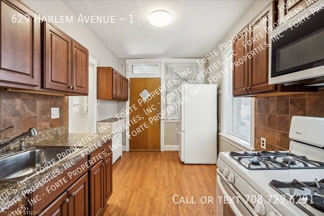 Building Photo - 629 Harlem Ave