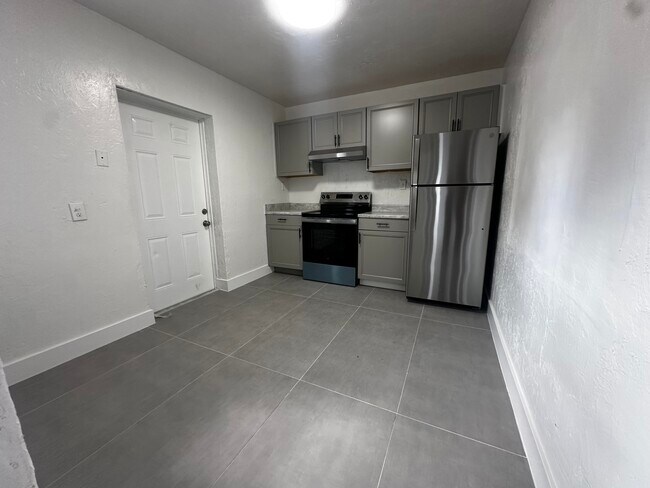 Foto del edificio - 3874 7th Ave N