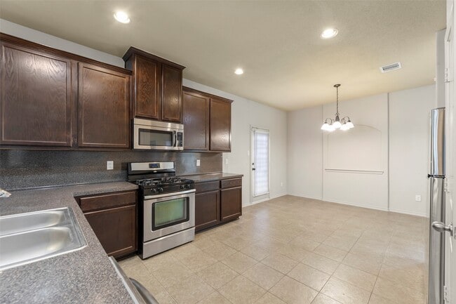 Foto del edificio - 19735 Crossfalls Ln