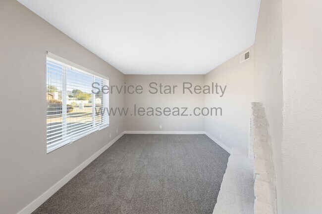 Building Photo - 11430 N 28th St