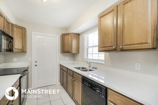 Building Photo - 6290 Arbor Ave