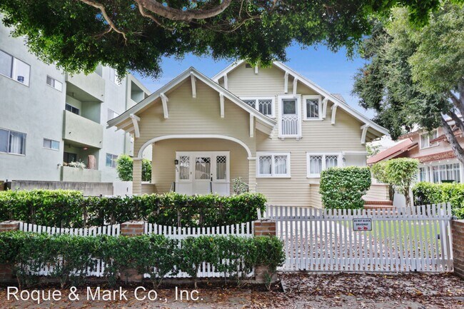 Building Photo - 2 br, 2 bath Apartment - 842-844 2nd Stree...