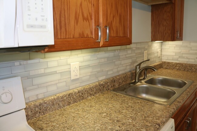 Foto del edificio - 14 Laurel Leaf Ln