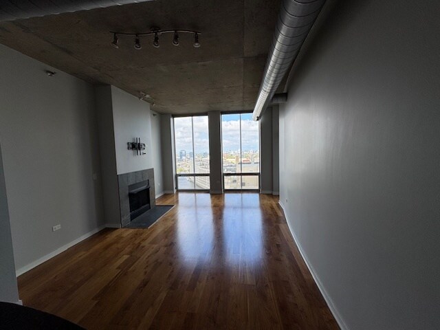 Foto del edificio - 700 N Larrabee St