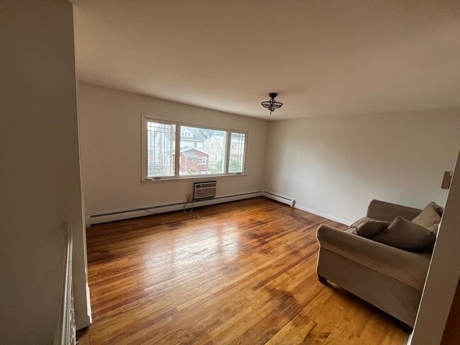 Living Room - 88 Harper Ave