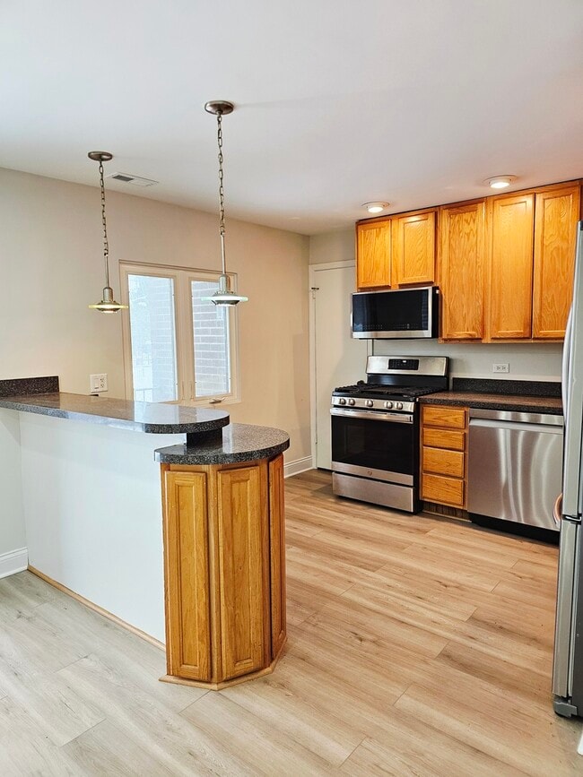 Foto del edificio - 1550 Sandpebble Dr