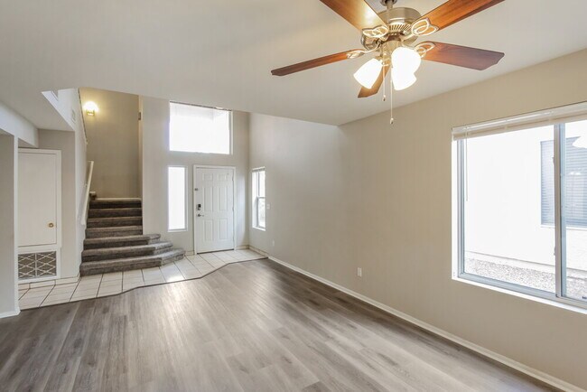 Foto del edificio - 9078 E Muleshoe St
