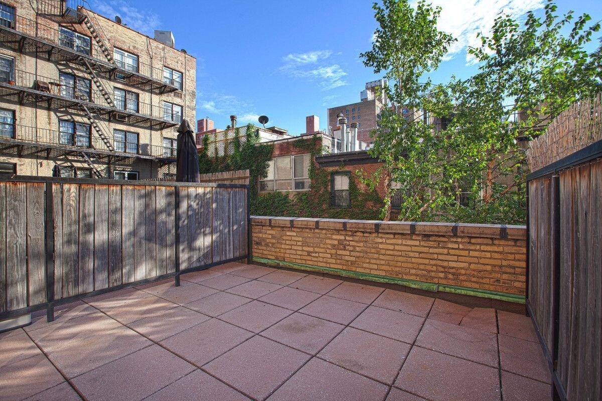 208 W 23rd St, New York, NY 10011 Apartments in New York, NY