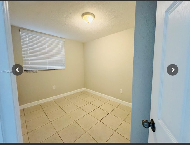 Building Photo - 3581 SW 117th Ave