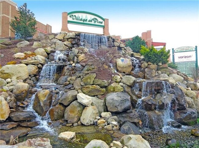 Foto del edificio - 718 Rosecliff Rd