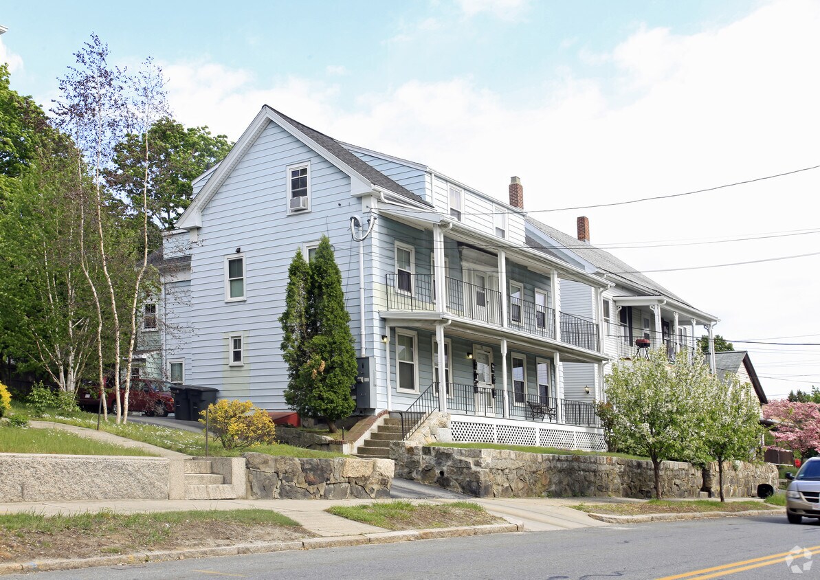 Primary Photo - 32 S Main St