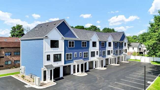 Building Photo - 70 Whiting St