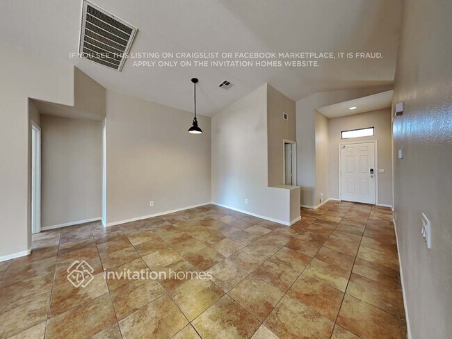 Foto del edificio - 5745 Oasis Ridge St
