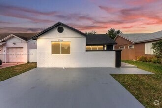 Building Photo - 20328 NW 33rd Ave
