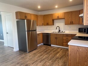 Building Photo - 1714 Poplar St