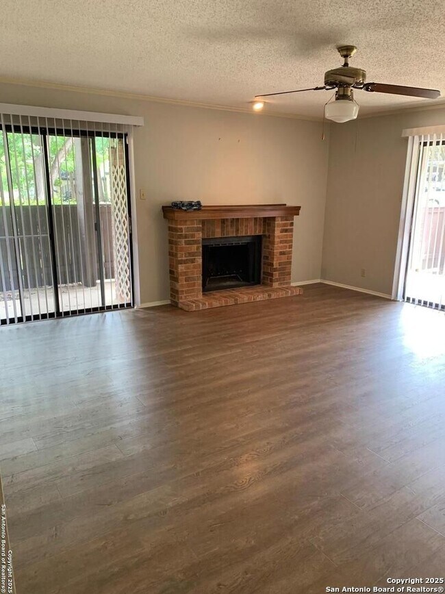 Foto del edificio - 2 Bedroom 2 Bath Condo near Medical Center