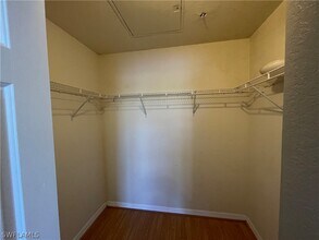 Building Photo - 8274 Key Royal Cir