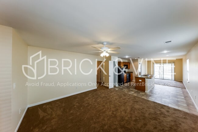 Building Photo - 9336 Hoffman Pl