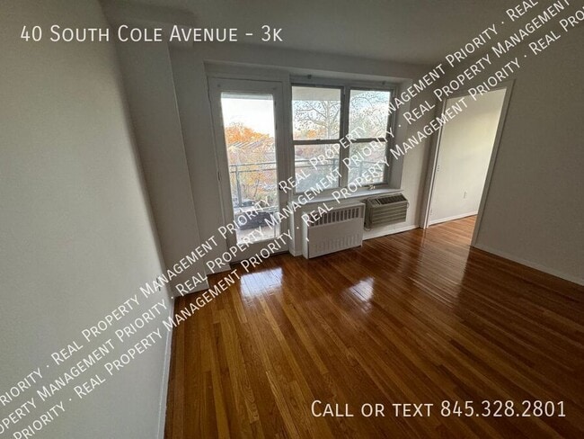 Building Photo - 40 S Cole Ave