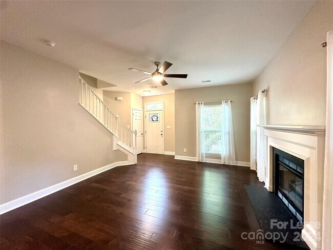 Building Photo - 16225 Amber Field Dr