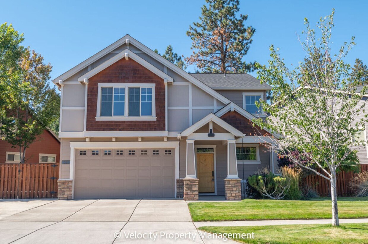 Foto principal - Beautiful Home in the Sun Meadow Neighborh...