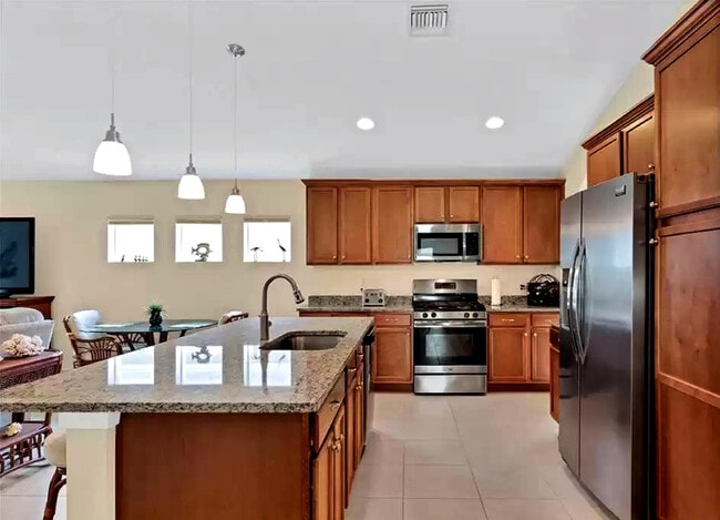 Building Photo - 692 Honeybell Court Soutwest
