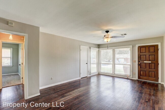 Foto del edificio - 2 br, 1 bath House - 4033 NW 33rd St,