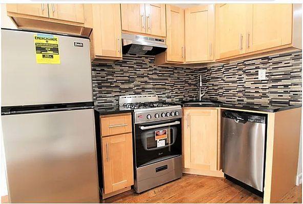 Building Photo - 2 bedroom in BRONX NY 10451