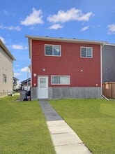 Building Photo - 9422 88 St