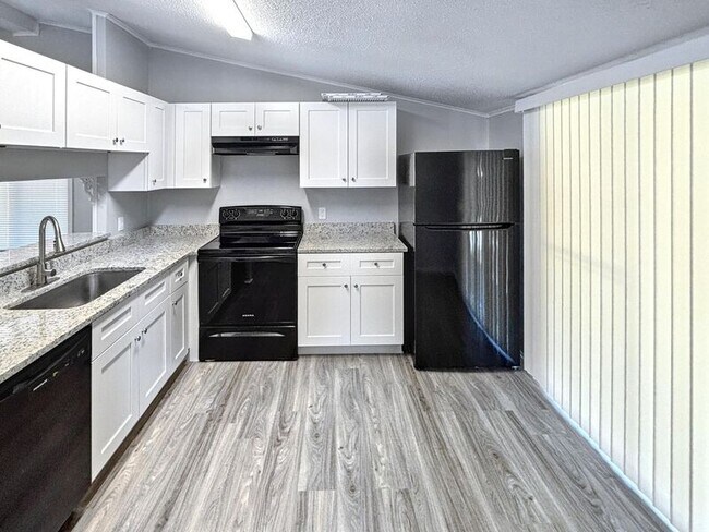 Foto del edificio - 21 W Thrush St