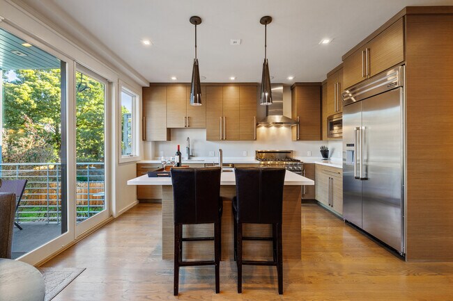 Foto del edificio - 1228 Funston Ave