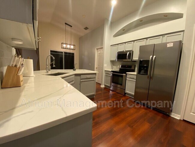 Foto del edificio - 15412 Amberbeam Blvd