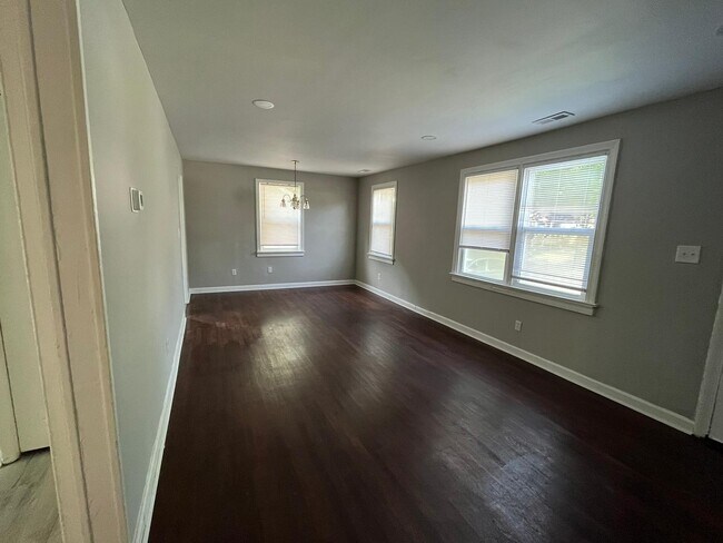 Sala de estar - 3418 Mike Rd