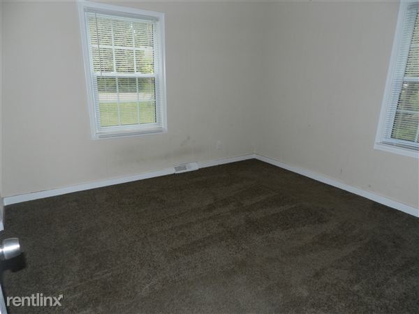 Foto del edificio - 21255 8 1/2 Mile Rd