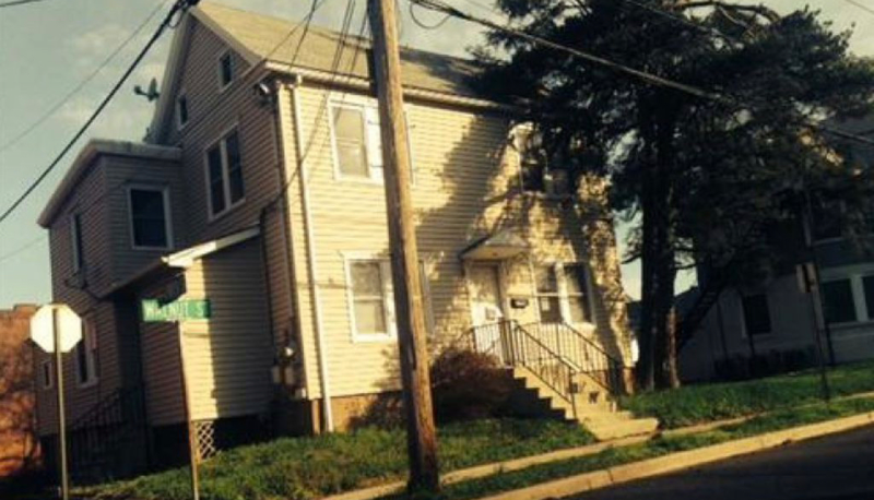 Primary Photo - 320 Walnut St