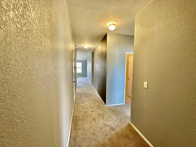 Building Photo - 816 NW 68th Ave