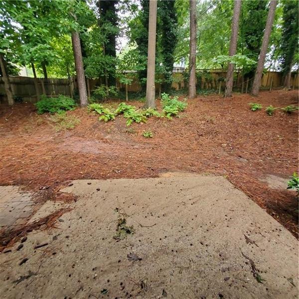 Building Photo - 185 Laurel Mill Ct