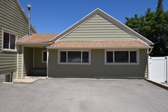 Building Photo - 1869 7200 S