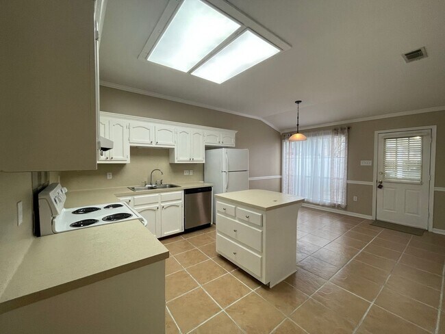 Foto del edificio - 3 Bedroom House Near Shenandoah