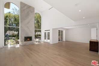 Building Photo - 12330 Ridge Cir