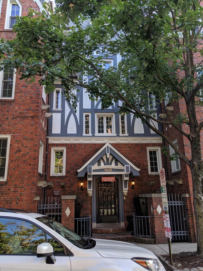 Building Photo - 1535 West Ave