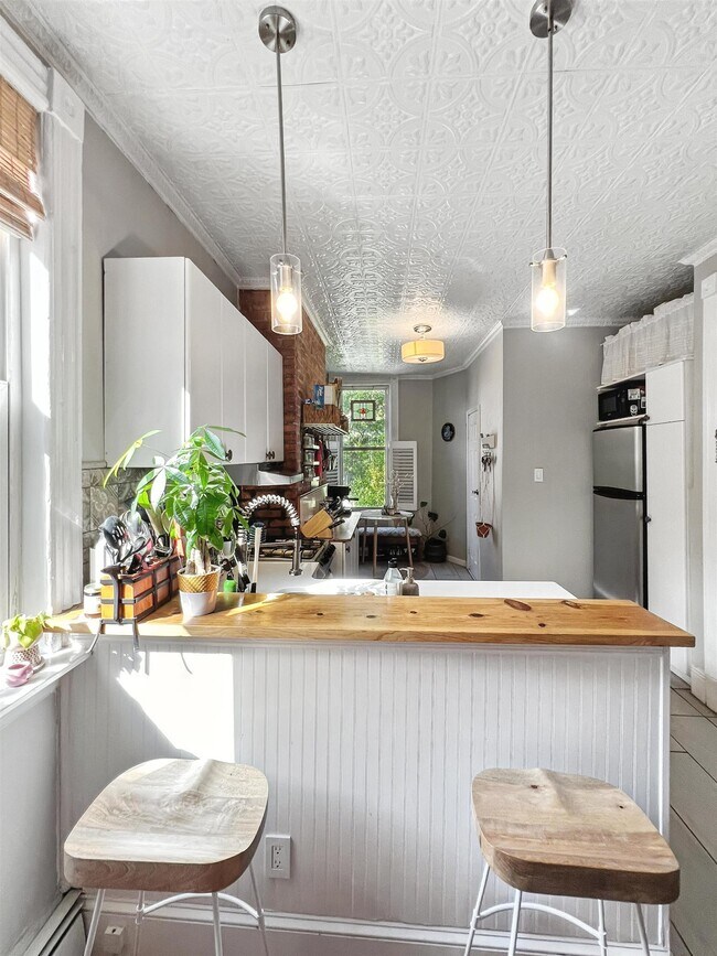 Foto del edificio - 350 8th St