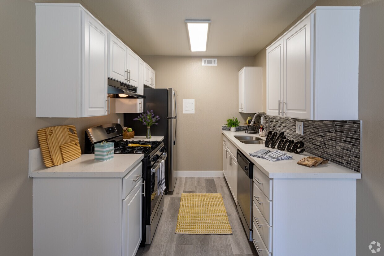 Pinewood Apartments Apartments in Redlands, CA