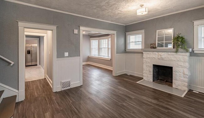 Foto del edificio - 2705 E 35th St