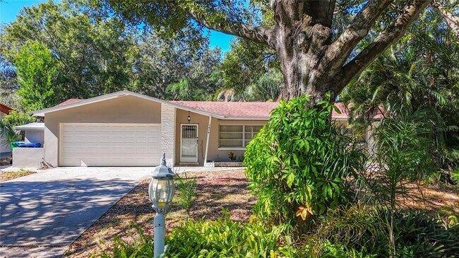 Foto del edificio - 1614 Braund Ave