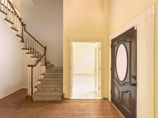 Building Photo - 16714 Colony Terrace Dr