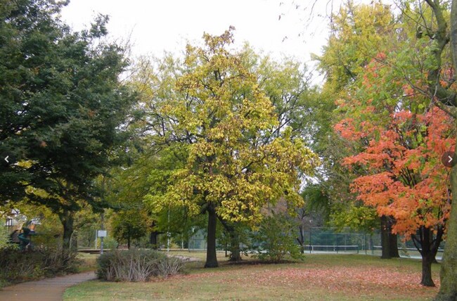 Foto del edificio - 2309 Arsenal St