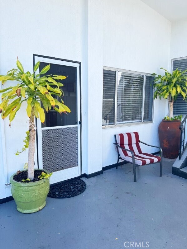 Foto del edificio - 250 Cliff Dr